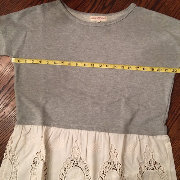 Adorable Altar’d State Ruffled Sweatshirt - Picture 4 of 4